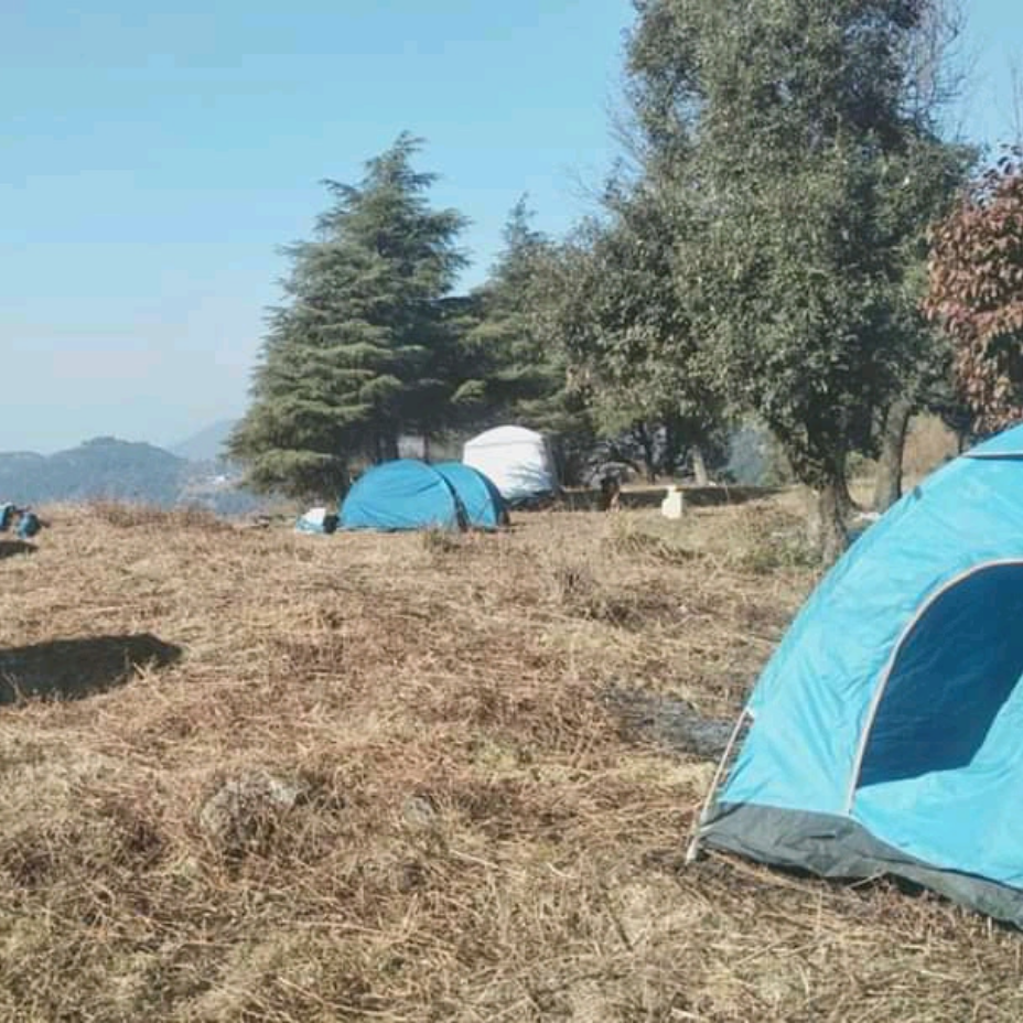 George Everest Camping – Scenic Himalayan Views and Outdoor Adventure Experience
