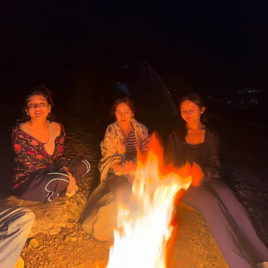 George Everest Camping – Enjoy Scenic Himalayan Views and Outdoor Adventure Activities